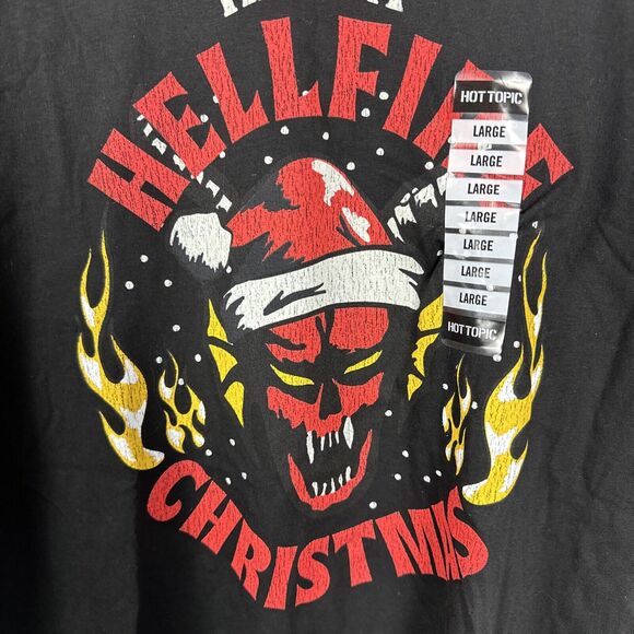 Hot Topic Stranger Things New Adult T-Shirt Sz Large Have A Hellfire Christmas - Picture 2 of 8
